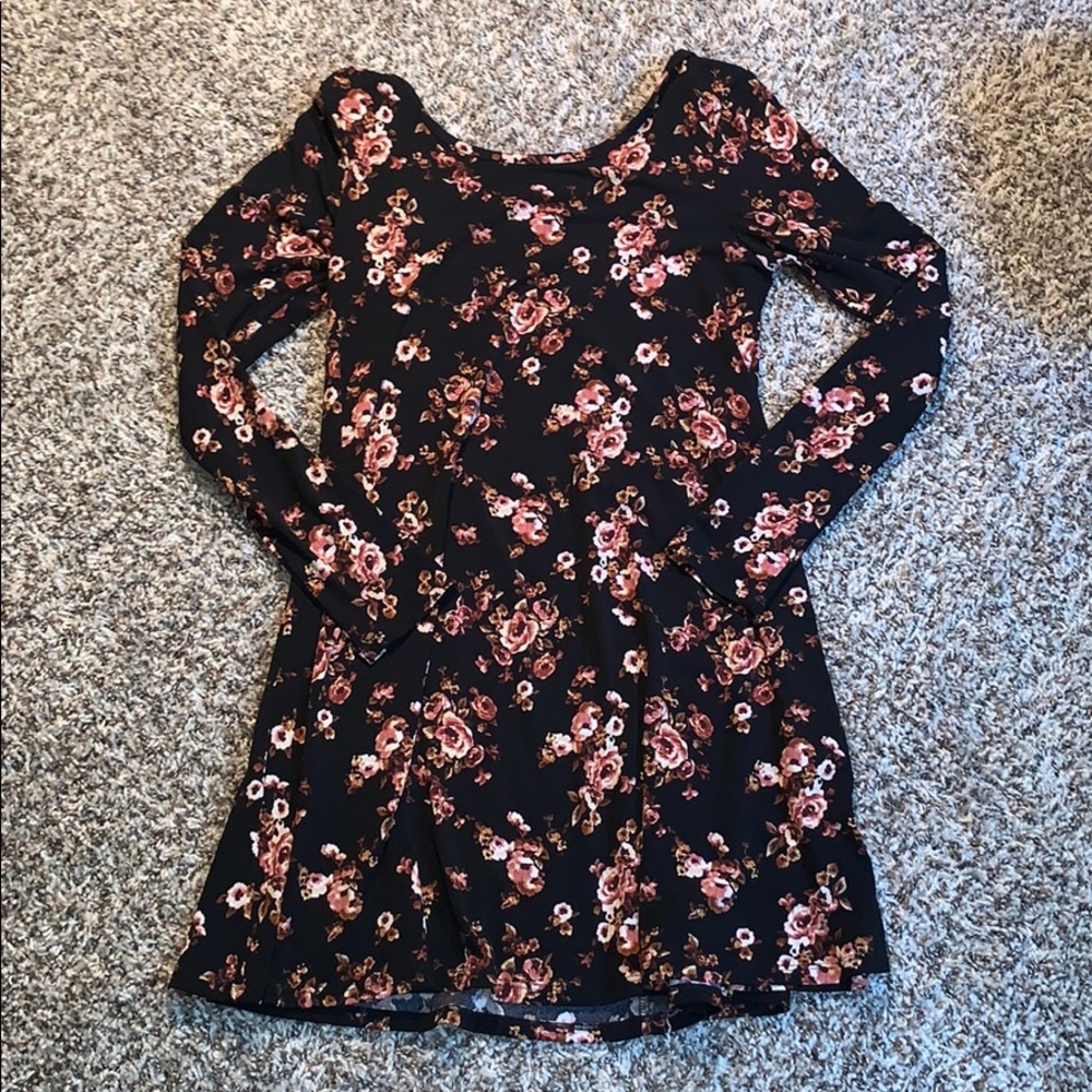 [FOREVER 21] Black Floral Dress